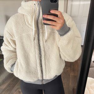 lululemon short + sweet sherpa jacket